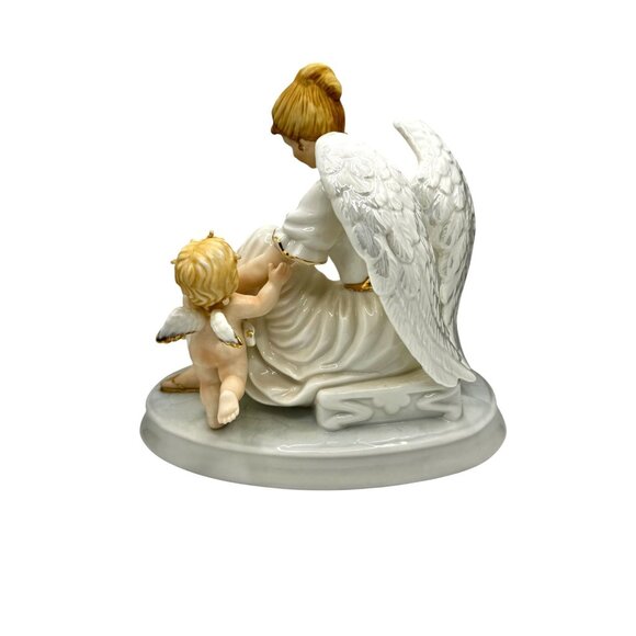 Vintage O'Well Porcelain Angel Figurine With Baby - Picture 3 of 11